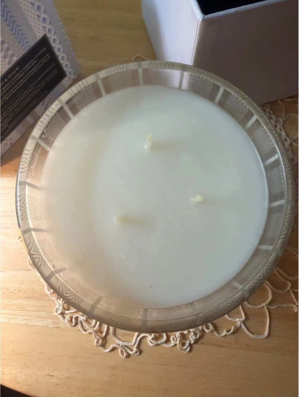 NEST New York Blue Cypress & Snow Scented Candle 3-Wick 600g
